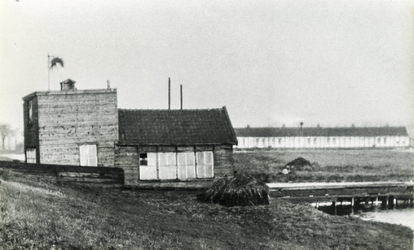OVI-00001283 het gebouw van de turftransporteur aan de Purmerdijk
